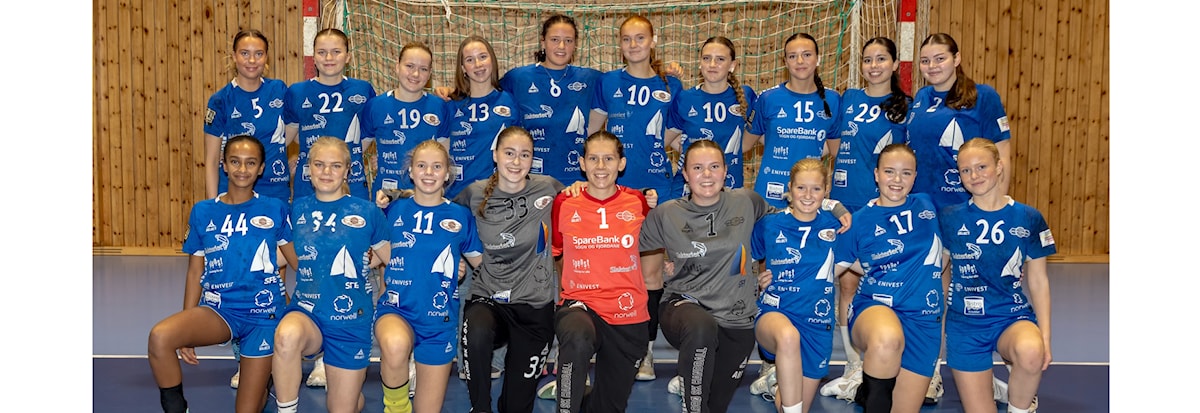 Juniorserien Jenter 17-20 - A01 H: Florø - Gneist